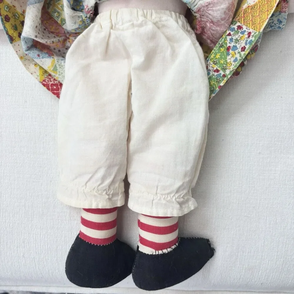 Vtg Raggedy Ann Doll Handmade Folk Art Button Eyes Embroidered Patchwork Kitsch - Picture 9 of 10